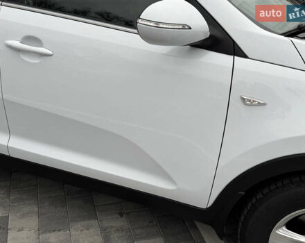 Белый Киа Sportage, объемом двигателя 1.7 л и пробегом 192 тыс. км за 13800 $, фото 29 на Automoto.ua