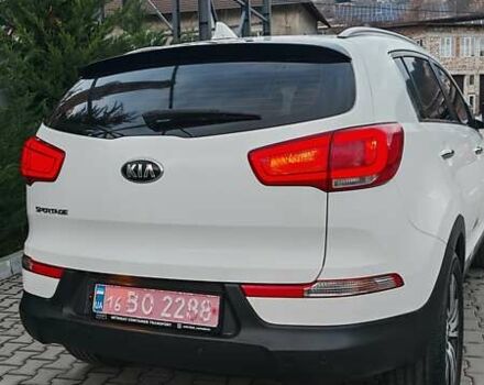 Білий Кіа Sportage, об'ємом двигуна 2 л та пробігом 211 тис. км за 15300 $, фото 11 на Automoto.ua