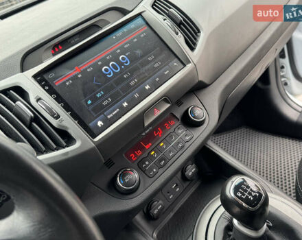 Белый Киа Sportage, объемом двигателя 1.7 л и пробегом 192 тыс. км за 13800 $, фото 40 на Automoto.ua
