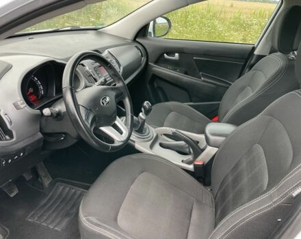Белый Киа Sportage, объемом двигателя 1.6 л и пробегом 232 тыс. км за 12500 $, фото 5 на Automoto.ua
