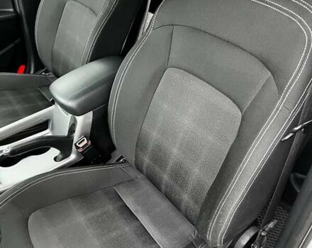 Белый Киа Sportage, объемом двигателя 1.69 л и пробегом 271 тыс. км за 15500 $, фото 5 на Automoto.ua