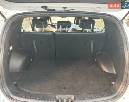 Белый Киа Sportage, объемом двигателя 1.69 л и пробегом 236 тыс. км за 14000 $, фото 5 на Automoto.ua