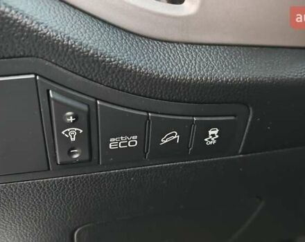 Білий Кіа Sportage, об'ємом двигуна 2 л та пробігом 211 тис. км за 15300 $, фото 75 на Automoto.ua