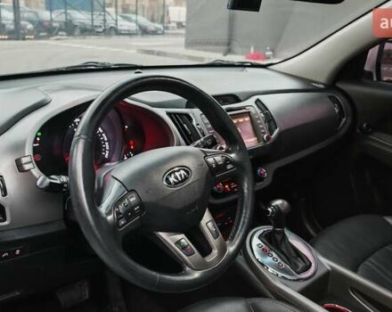 Білий Кіа Sportage, об'ємом двигуна 2 л та пробігом 211 тис. км за 15300 $, фото 27 на Automoto.ua