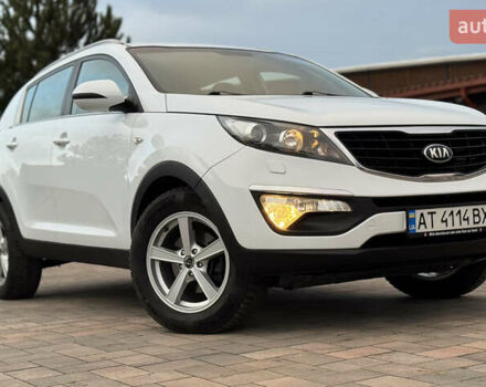 Белый Киа Sportage, объемом двигателя 1.7 л и пробегом 142 тыс. км за 14999 $, фото 2 на Automoto.ua