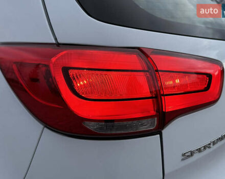 Белый Киа Sportage, объемом двигателя 1.7 л и пробегом 142 тыс. км за 14999 $, фото 18 на Automoto.ua
