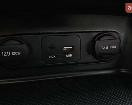 Білий Кіа Sportage, об'ємом двигуна 2 л та пробігом 211 тис. км за 15300 $, фото 77 на Automoto.ua