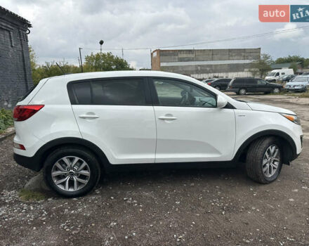 Белый Киа Sportage, объемом двигателя 2.36 л и пробегом 254 тыс. км за 12700 $, фото 8 на Automoto.ua