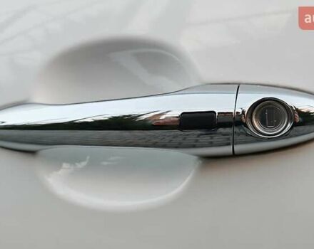 Білий Кіа Sportage, об'ємом двигуна 2 л та пробігом 211 тис. км за 15300 $, фото 22 на Automoto.ua