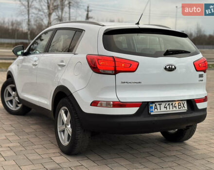 Белый Киа Sportage, объемом двигателя 1.7 л и пробегом 142 тыс. км за 14999 $, фото 4 на Automoto.ua
