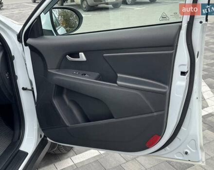 Белый Киа Sportage, объемом двигателя 1.7 л и пробегом 192 тыс. км за 13800 $, фото 57 на Automoto.ua