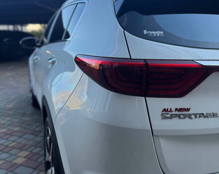 Белый Киа Sportage, объемом двигателя 2 л и пробегом 135 тыс. км за 20100 $, фото 5 на Automoto.ua