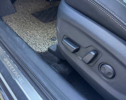 Белый Киа Sportage, объемом двигателя 2 л и пробегом 135 тыс. км за 20100 $, фото 16 на Automoto.ua