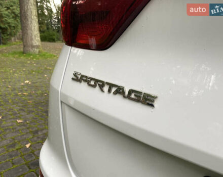Белый Киа Sportage, объемом двигателя 2 л и пробегом 89 тыс. км за 17800 $, фото 41 на Automoto.ua
