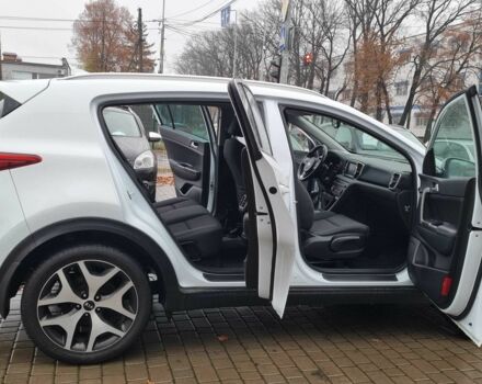Белый Киа Sportage, объемом двигателя 1.7 л и пробегом 162 тыс. км за 16200 $, фото 12 на Automoto.ua