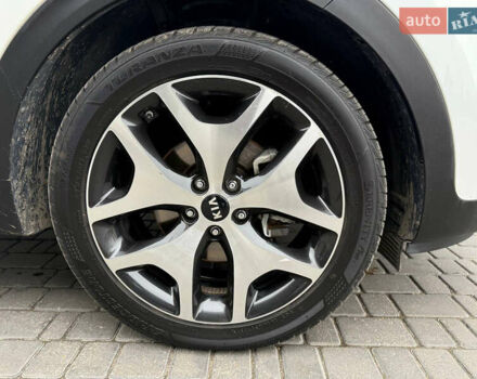 Белый Киа Sportage, объемом двигателя 2 л и пробегом 160 тыс. км за 17200 $, фото 14 на Automoto.ua