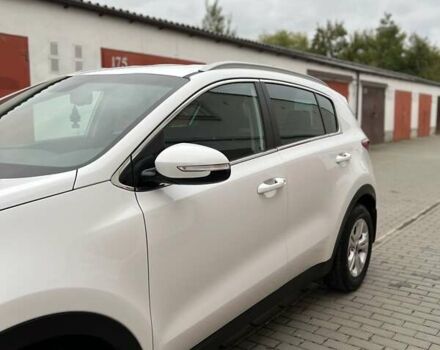 Белый Киа Sportage, объемом двигателя 1.69 л и пробегом 201 тыс. км за 14200 $, фото 63 на Automoto.ua