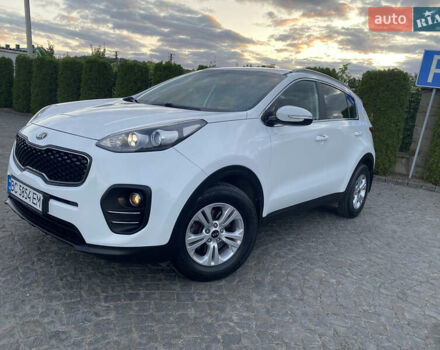 Кіа Sportage 2016 у Львові на Automoto.ua Білий Кіа Sportage, об'ємом двигуна 2 л та пробігом 89 тис. км за 17890 $, фото 4 на Automoto.ua