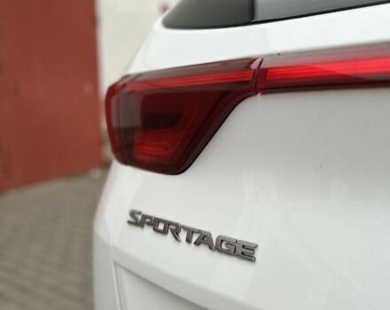 Белый Киа Sportage, объемом двигателя 1.69 л и пробегом 201 тыс. км за 14200 $, фото 69 на Automoto.ua
