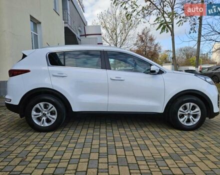 Белый Киа Sportage, объемом двигателя 1.69 л и пробегом 167 тыс. км за 15300 $, фото 13 на Automoto.ua