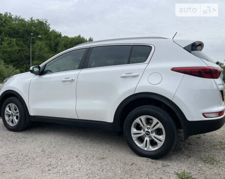 Белый Киа Sportage, объемом двигателя 1.69 л и пробегом 142 тыс. км за 14900 $, фото 11 на Automoto.ua