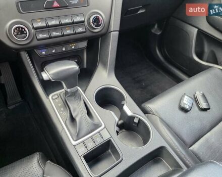 Белый Киа Sportage, объемом двигателя 2 л и пробегом 172 тыс. км за 18500 $, фото 15 на Automoto.ua