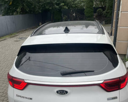 Білий Кіа Sportage, об'ємом двигуна 1.68 л та пробігом 79 тис. км за 18200 $, фото 5 на Automoto.ua