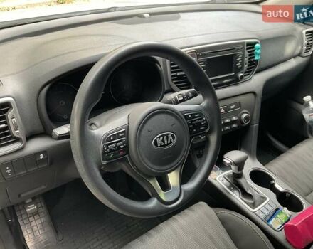 Белый Киа Sportage, объемом двигателя 2.4 л и пробегом 143 тыс. км за 12800 $, фото 20 на Automoto.ua