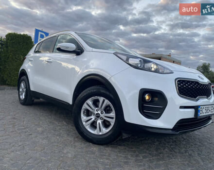 Кіа Sportage 2016 у Львові на Automoto.ua Білий Кіа Sportage, об'ємом двигуна 2 л та пробігом 89 тис. км за 17890 $, фото 36 на Automoto.ua