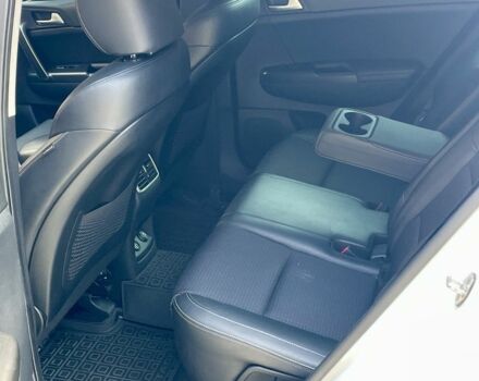 Белый Киа Sportage, объемом двигателя 2 л и пробегом 165 тыс. км за 18700 $, фото 11 на Automoto.ua
