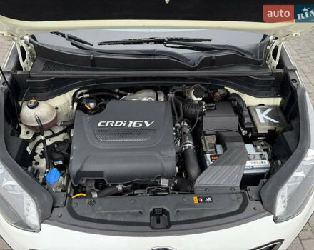 Белый Киа Sportage, объемом двигателя 2 л и пробегом 160 тыс. км за 17200 $, фото 55 на Automoto.ua