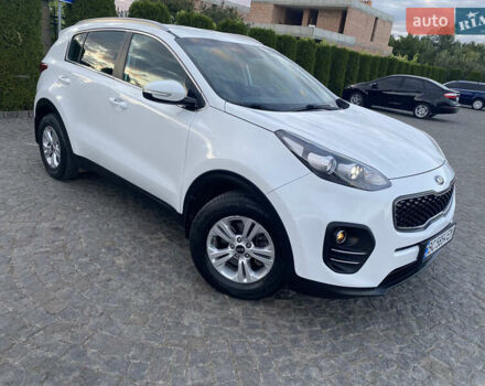 Кіа Sportage 2016 у Львові на Automoto.ua Білий Кіа Sportage, об'ємом двигуна 2 л та пробігом 89 тис. км за 17890 $, фото 12 на Automoto.ua