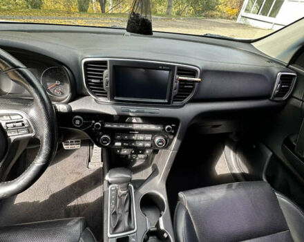 Білий Кіа Sportage, об'ємом двигуна 2 л та пробігом 167 тис. км за 19000 $, фото 18 на Automoto.ua