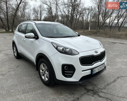 Белый Киа Sportage, объемом двигателя 1.69 л и пробегом 183 тыс. км за 17000 $, фото 1 на Automoto.ua