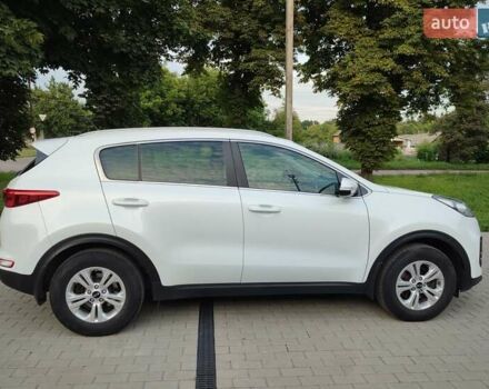 Белый Киа Sportage, объемом двигателя 1.59 л и пробегом 131 тыс. км за 13900 $, фото 8 на Automoto.ua