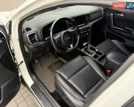 Белый Киа Sportage, объемом двигателя 2 л и пробегом 160 тыс. км за 17200 $, фото 21 на Automoto.ua