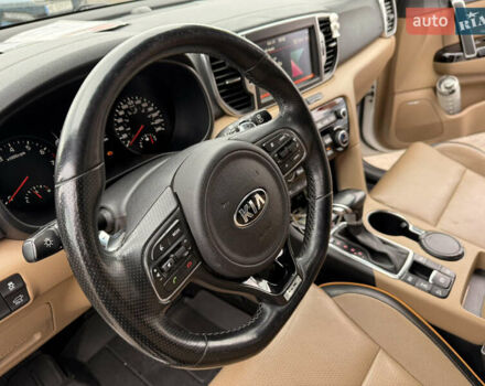 Белый Киа Sportage, объемом двигателя 2 л и пробегом 123 тыс. км за 19500 $, фото 16 на Automoto.ua