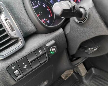 Белый Киа Sportage, объемом двигателя 2 л и пробегом 140 тыс. км за 16550 $, фото 13 на Automoto.ua
