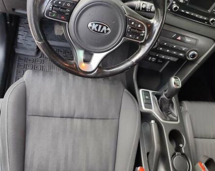 Белый Киа Sportage, объемом двигателя 1.59 л и пробегом 131 тыс. км за 13900 $, фото 10 на Automoto.ua