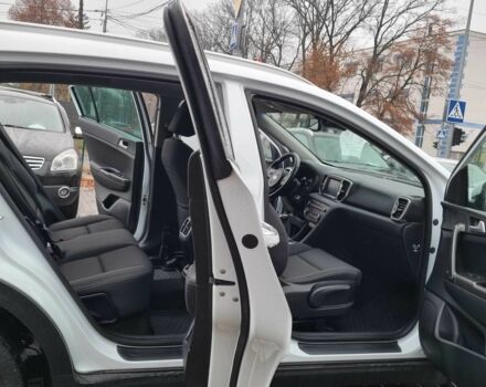 Белый Киа Sportage, объемом двигателя 1.7 л и пробегом 162 тыс. км за 16200 $, фото 13 на Automoto.ua