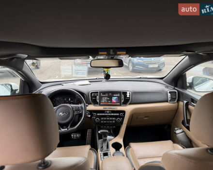Белый Киа Sportage, объемом двигателя 2 л и пробегом 123 тыс. км за 19500 $, фото 12 на Automoto.ua
