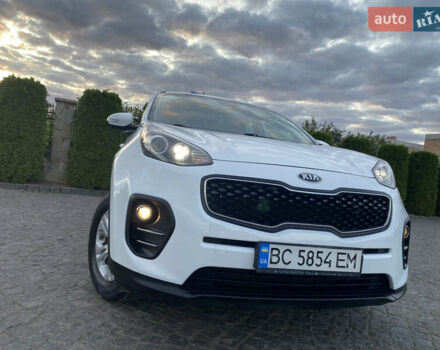 Кіа Sportage 2016 у Львові на Automoto.ua Білий Кіа Sportage, об'ємом двигуна 2 л та пробігом 89 тис. км за 17890 $, фото 40 на Automoto.ua