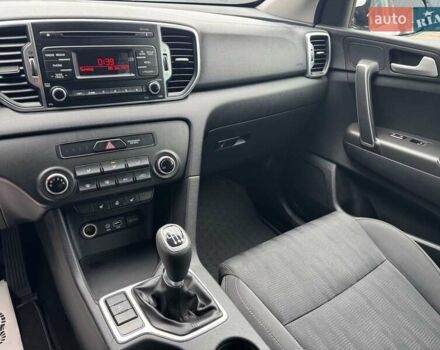 Киа Sportage 2016 в Николаеве на Automoto.ua Белый Киа Sportage, объемом двигателя 1.69 л и пробегом 130 тыс. км за 15700 $, фото 13 на Automoto.ua