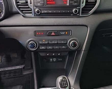Белый Киа Sportage, объемом двигателя 1.59 л и пробегом 131 тыс. км за 13900 $, фото 7 на Automoto.ua