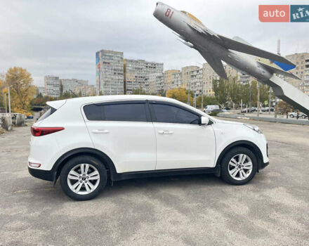Белый Киа Sportage, объемом двигателя 1.7 л и пробегом 170 тыс. км за 16000 $, фото 19 на Automoto.ua