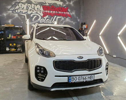 Белый Киа Sportage, объемом двигателя 2 л и пробегом 176 тыс. км за 17700 $, фото 1 на Automoto.ua