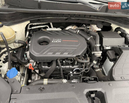 Белый Киа Sportage, объемом двигателя 2 л и пробегом 123 тыс. км за 19500 $, фото 22 на Automoto.ua