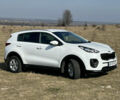 Белый Киа Sportage, объемом двигателя 2 л и пробегом 92 тыс. км за 17100 $, фото 5 на Automoto.ua