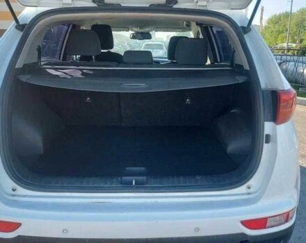 Белый Киа Sportage, объемом двигателя 2 л и пробегом 100 тыс. км за 4800 $, фото 5 на Automoto.ua