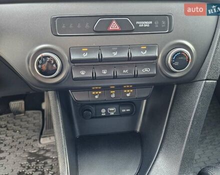 Белый Киа Sportage, объемом двигателя 1.69 л и пробегом 167 тыс. км за 15300 $, фото 41 на Automoto.ua